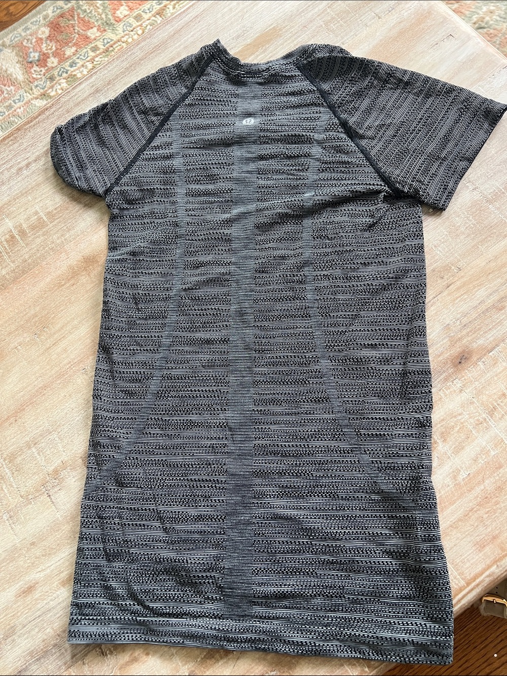 Lululemon Women’s Short Sleeve Swiftly Tech Tee Black/Grey